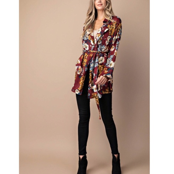 LAST ONE! 5⭐️ KORI Floral Kimono Jacket - Picture 4 of 6